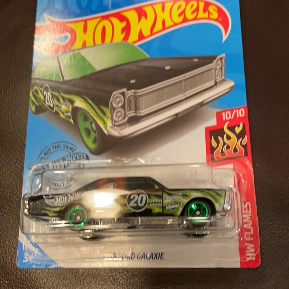 Hot wheels 1965 Ford galaxie flames